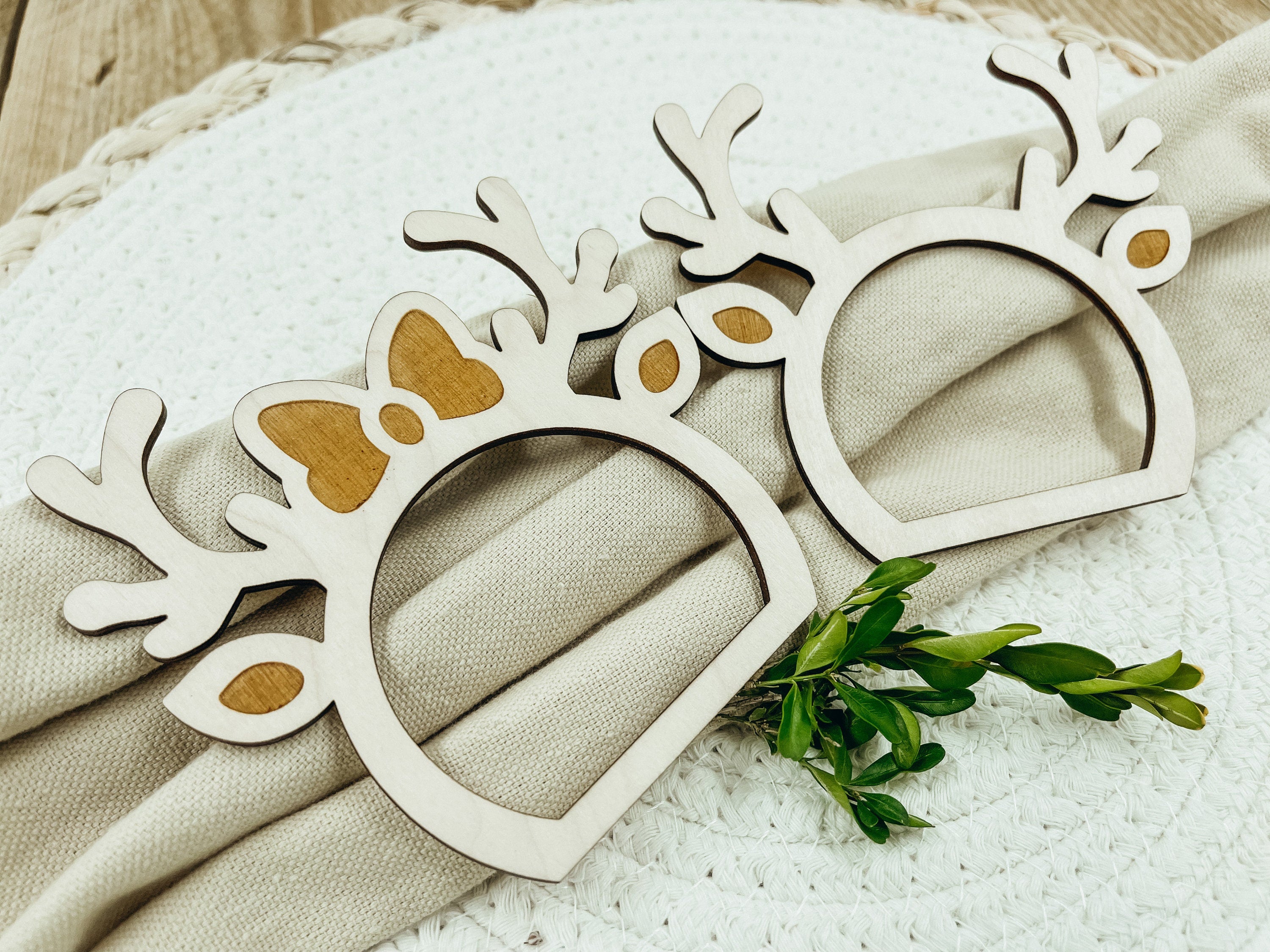Serviettenringe aus Holz für Tischdeko zu Weihnachten Hirschgeweih