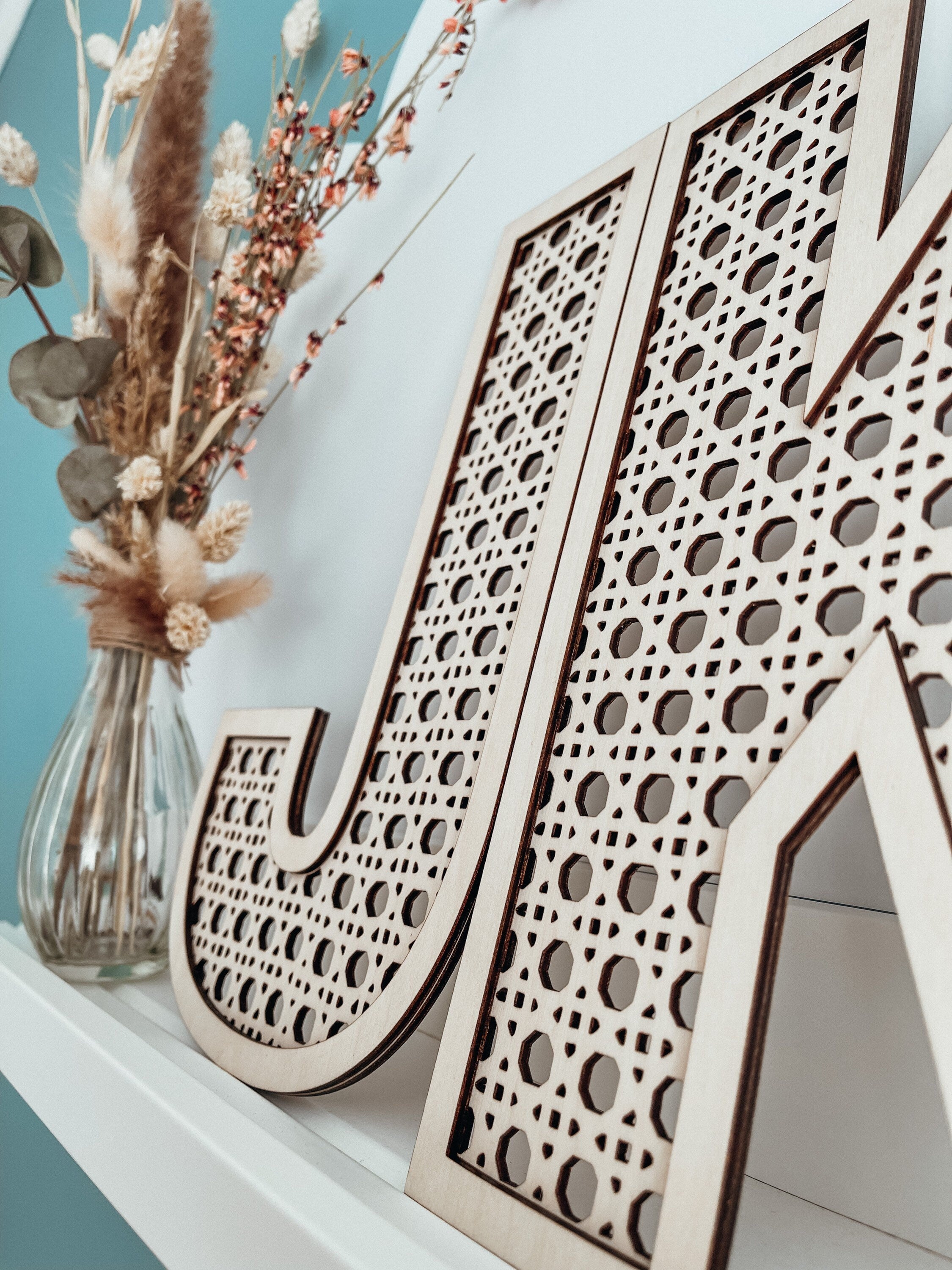 Rattan Buchstabe im Boho Stil